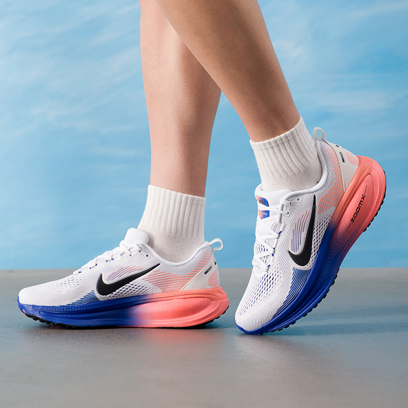 NIKE VOMERO 18 HM6803-114 Erke - Lightweight Road Running Shoes incelemesi ve fiyatı