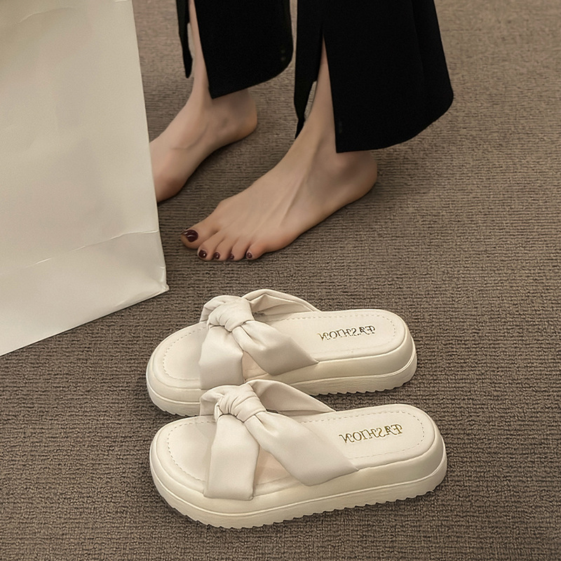 Yüksek Topuklu, Bağcıksız Sand - Sandals incelemesi ve fiyatı